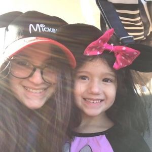 Meet your Posher, Khamila